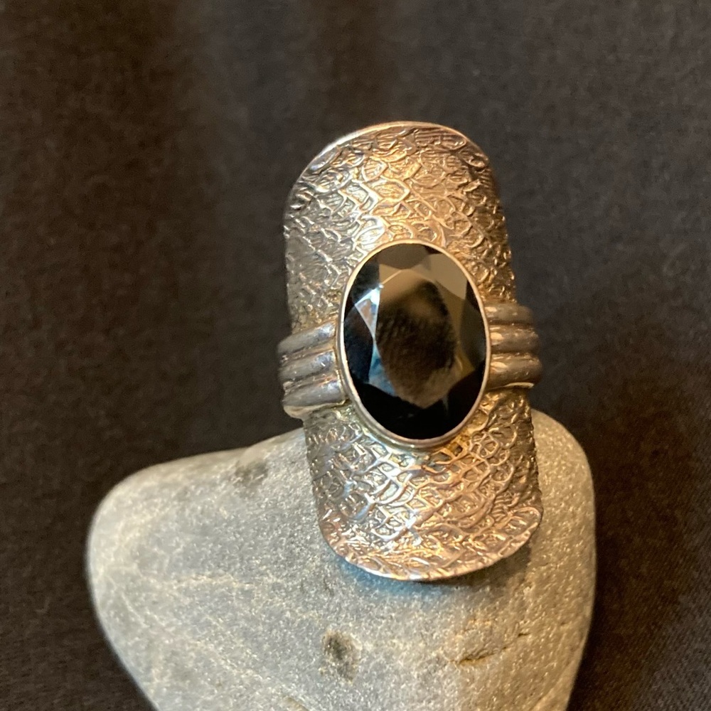 Black Gemstone Saddle Ring